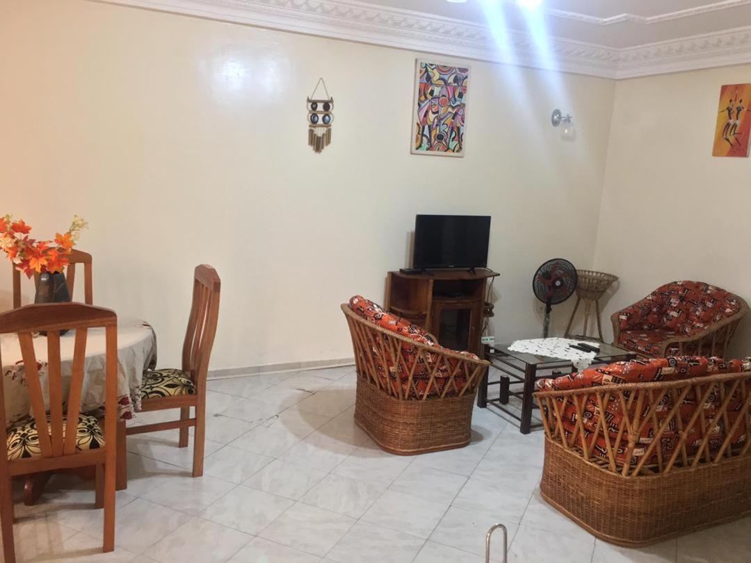 Résidence Sainte Honorine Yaoundé Exterior foto